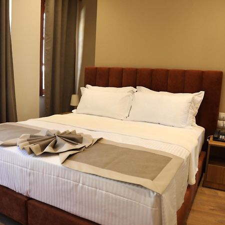 Villa Castriota กรูเยอ ภายนอก รูปภาพ