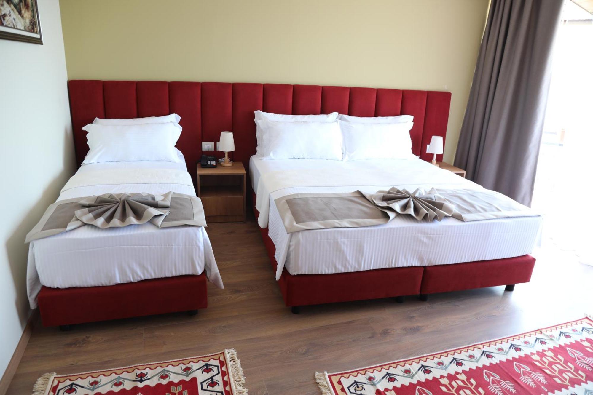 Villa Castriota กรูเยอ ภายนอก รูปภาพ