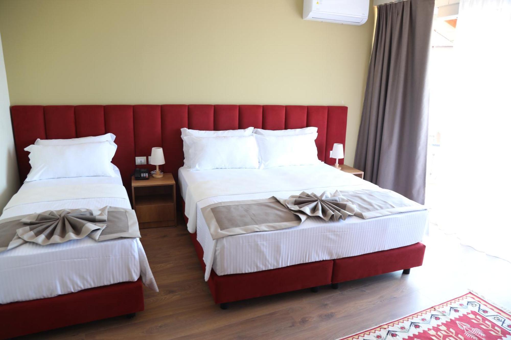 Villa Castriota กรูเยอ ภายนอก รูปภาพ