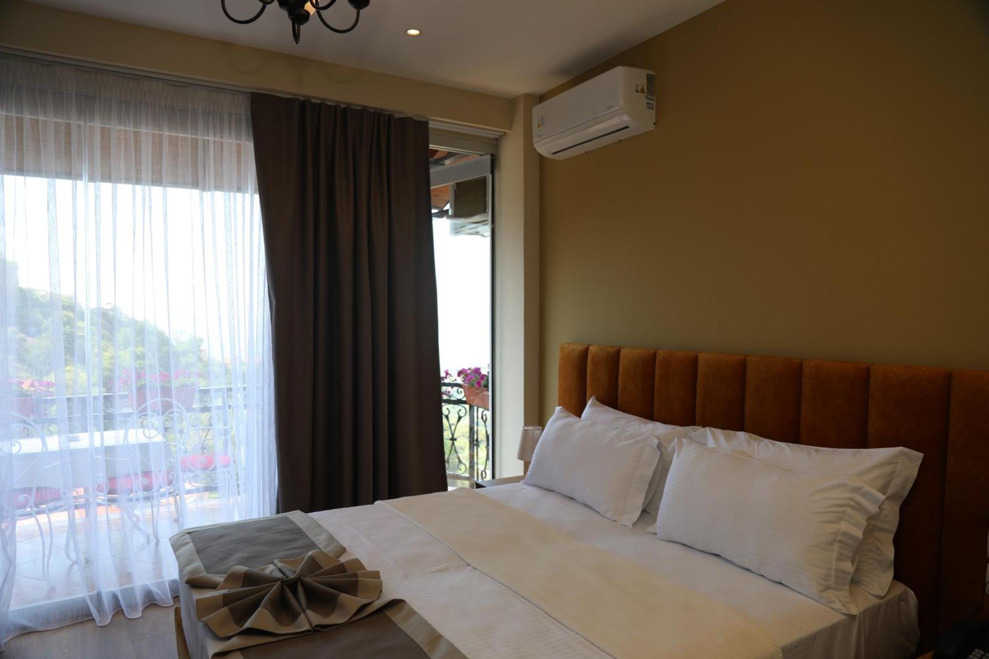 Villa Castriota กรูเยอ ภายนอก รูปภาพ